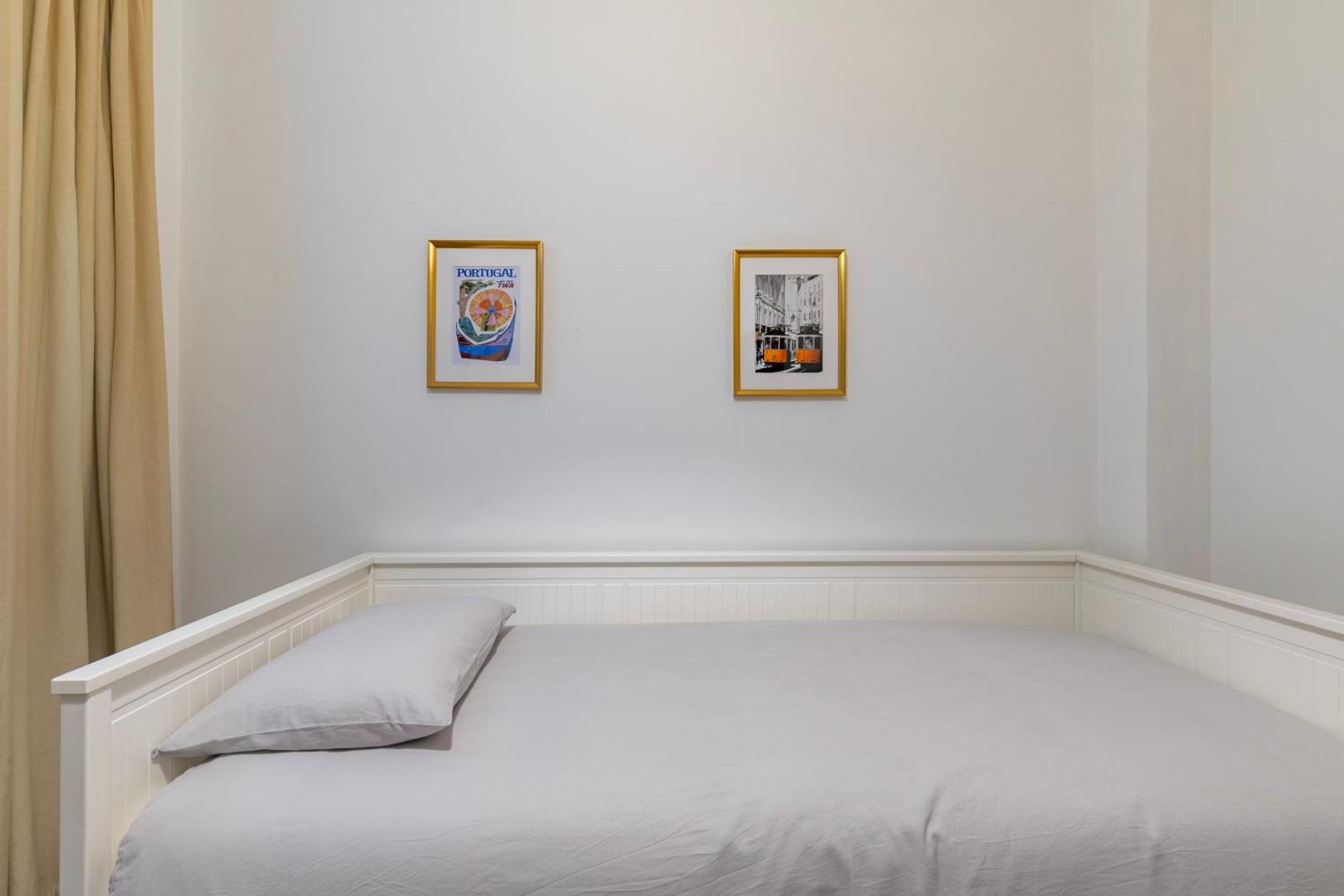 Cosy Remodeled Apartment In The City Center Fundao Exterior photo